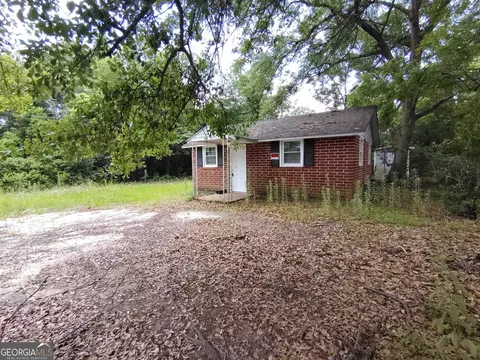 Exterior - 107 Roberts St, Warner Robins, GA 31093 photo 8 of 9