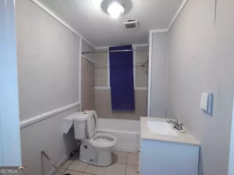 Bath - 107 Roberts St, Warner Robins, GA 31093 photo 1 of 4