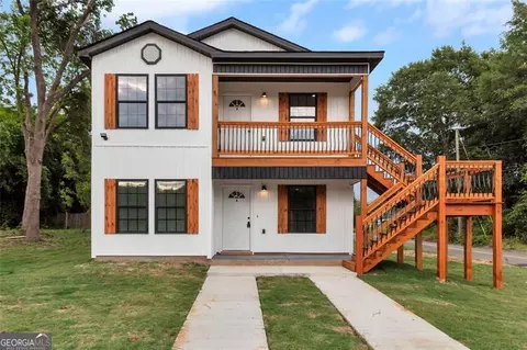 707 Carver Dr, Fort Valley, GA 31030