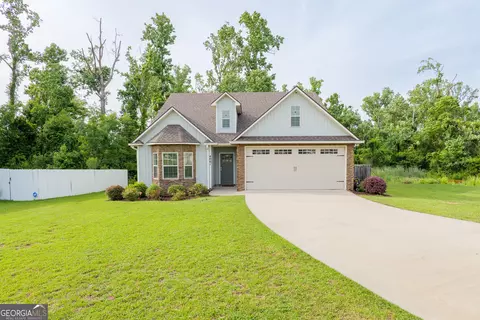 4001 Gramercy Cir, Valdosta, GA 31605