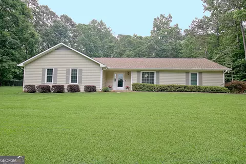 210 Grandchester Way, Fayetteville, GA 30215