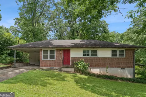 4653 Ridgewood Dr, Forest Park, GA 30297