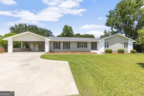 103 Chris Dr, Hawkinsville, GA 31036