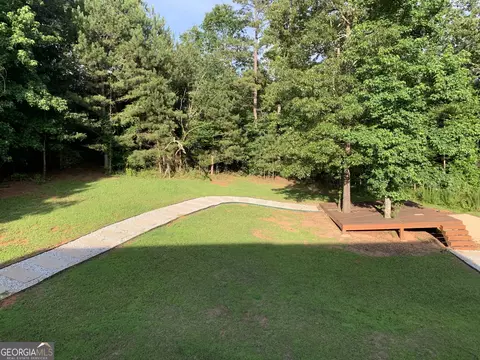 Exterior - 135 Green Commons Dr, Covington, GA 30016 photo 2 of 2