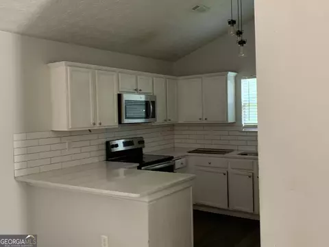 Kitchen - 135 Green Commons Dr, Covington, GA 30016 photo 1 of 2