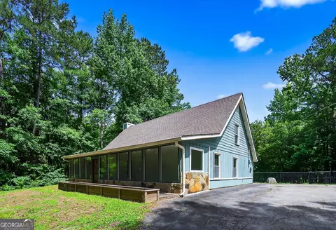 352 Grayson Trl, Hogansville, GA 30230