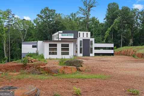 5210 Brownlee Rd, Stone Mountain, GA 30087