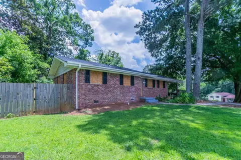3932 Lindsey Dr, Decatur, GA 30035