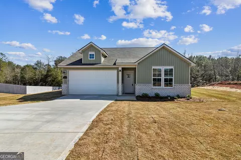 110 Golden Ingot Ct, Perry, GA 31069
