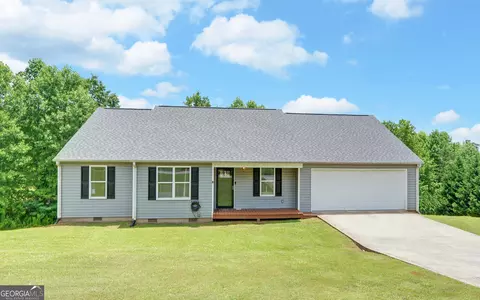 183 Banks Ridge Dr, Baldwin, GA 30511