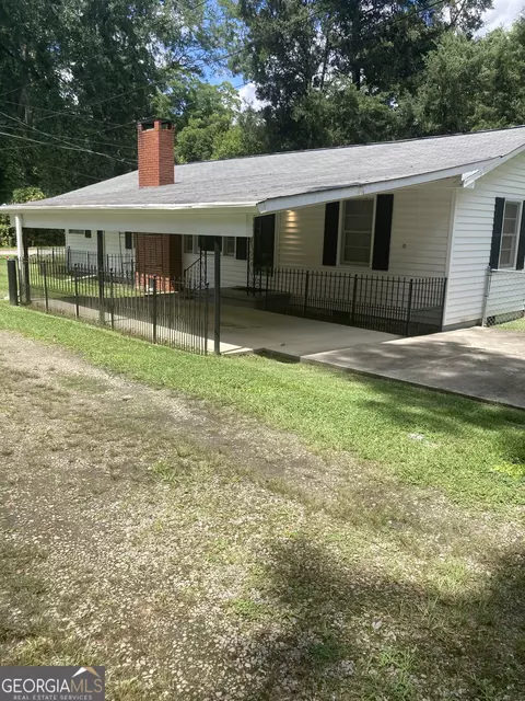 140 Bell Ave SE # A, Milledgeville, GA 31061