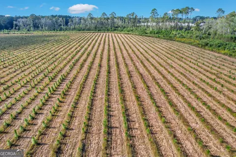 2000 Sellers Rd NW # -4, Baxley, GA 31513
