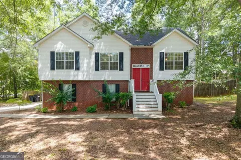 42 Piedmont Dr, Senoia, GA 30276