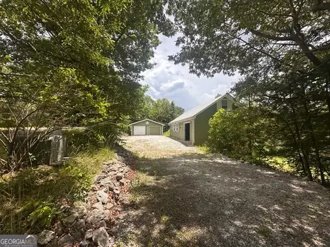 852 Crunkleton Ln, Tiger, GA 30576 photo 2