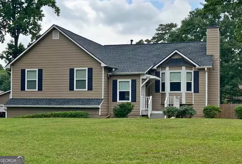 565 Scarborough Rd, Ellenwood, GA 30294