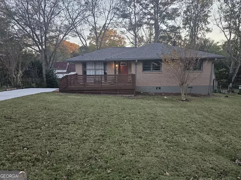 655 Shellnut Dr, Forest Park, GA 30297