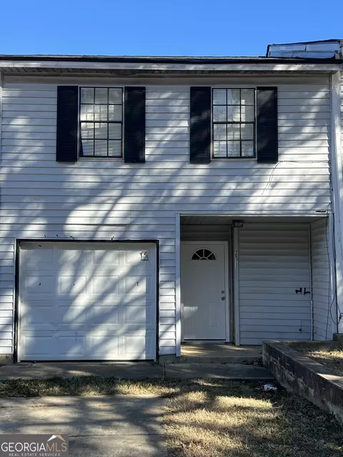 2511 Pine Tree Trl, Atlanta, GA 30349