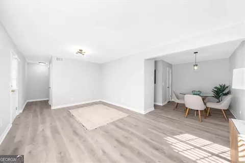 3091 Colonial Way #E4, Chamblee, GA 30341 photo 4