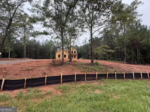 428 Strickland Loop, Forsyth, GA 31029 photo 2