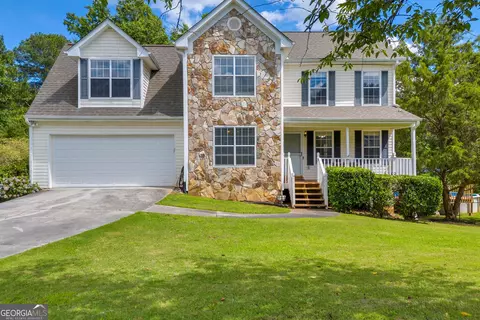 684 Doe Ln, Loganville, GA 30052