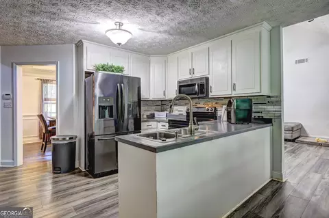 Kitchen - 160 Aaron Ct, Forsyth, GA 31029 photo 2 of 3