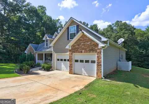 160 Aaron Ct, Forsyth, GA 31029