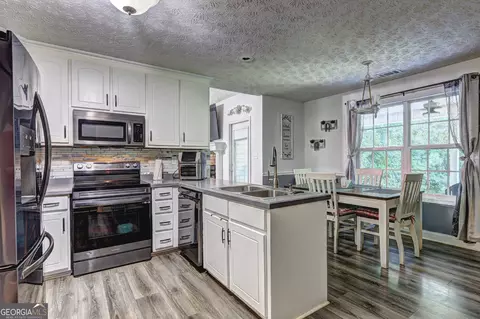 Kitchen - 160 Aaron Ct, Forsyth, GA 31029 photo 1 of 3