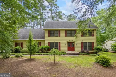 705 Clubhouse Dr SE, Conyers, GA 30094