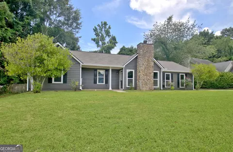110 Chesterfield Ct, Fayetteville, GA 30214