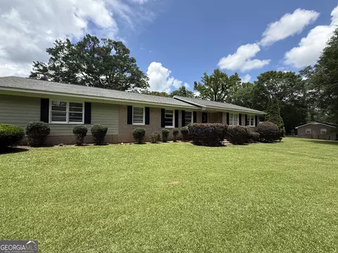 500 Holmes St, Barnesville, GA 30204