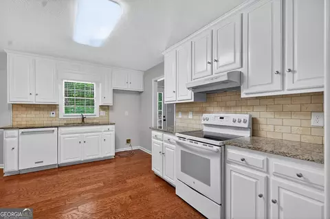 121 Colonial Ct, Lagrange, GA 30240 photo 8