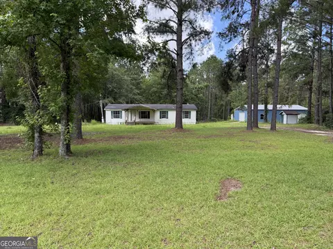 126 John Deere Rd, Adrian, GA 31002