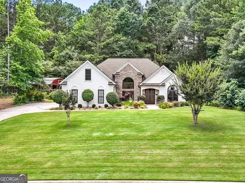 264 Line Creek Cir, Sharpsburg, GA 30277