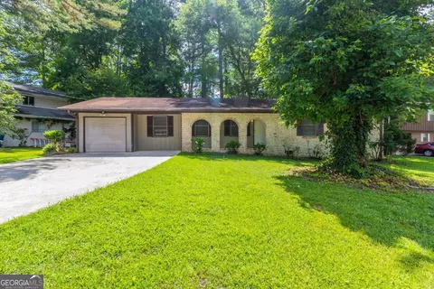 1105 Buckhurst Dr, Atlanta, GA 30349
