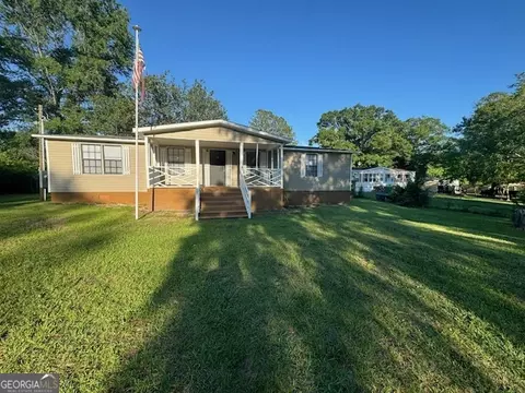 106 Robin Dr, Bonaire, GA 31005