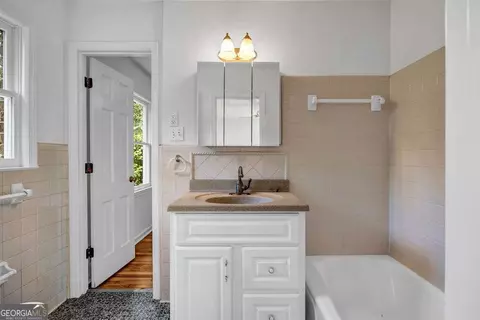 2585 Regency Dr E, Tucker, GA 30084 photo 10