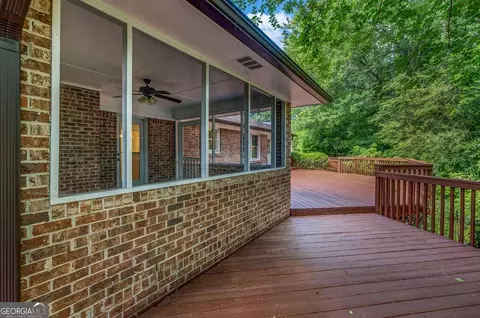2585 Regency Dr E, Tucker, GA 30084 photo 5