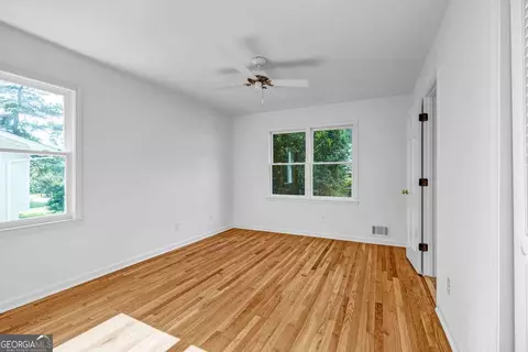 2585 Regency Dr E, Tucker, GA 30084 photo 8