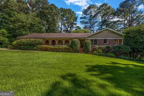 2585 Regency Dr E, Tucker, GA 30084