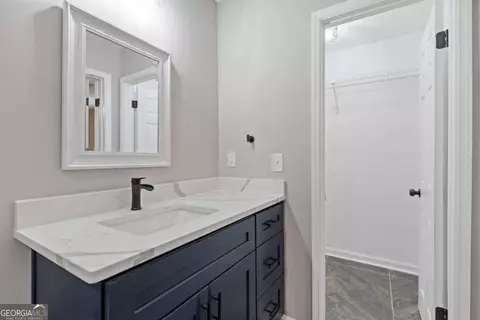 Bath - 4847 Royal Dr, Duluth, GA 30096 photo 2 of 3