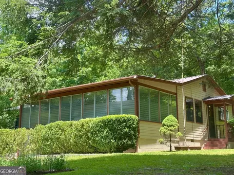 306 Lake View Cir #24 & 25, Blairsville, GA 30512
