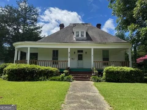 313 W Church St, Fort Valley, GA 31030