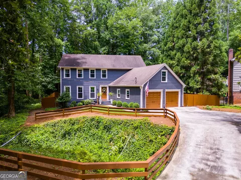 7250 Hunters Branch Dr, Atlanta, GA 30328