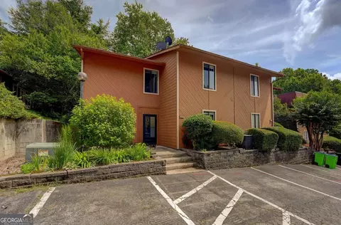 834 Lake Hollow Blvd SW, Marietta, GA 30064