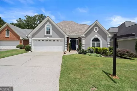 170 Shelli Ln, Roswell, GA 30075