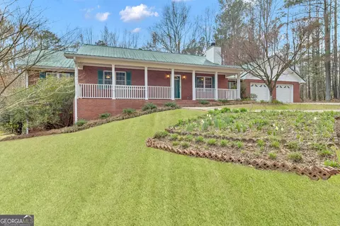 81 Bowers Rd, Moreland, GA 30259