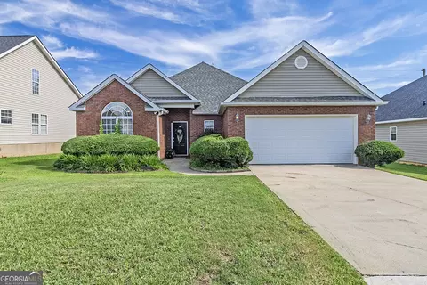 129 Larkspur Ln, Bonaire, GA 31005