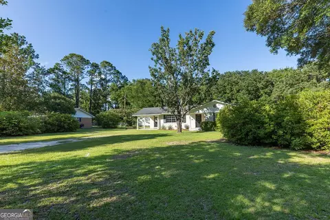Exterior - 84 Poplar St, Guyton, GA 31312 photo 4 of 11