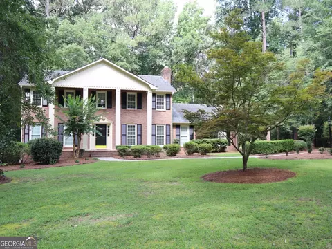 1013 Wimbledon Rd, Macon, GA 31210