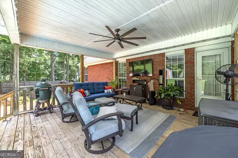 Exterior - 245 Edenwylde Ct, Hampton, GA 30228 photo 5 of 11